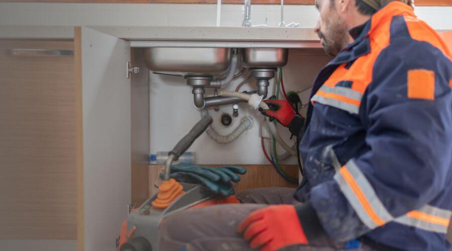 Professional slab leak plumber services in Braymer, MO